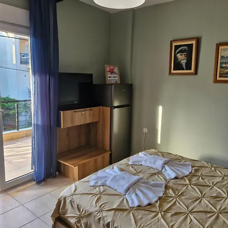 Julie * Leptokarya (Pieria)